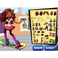 Clawdeen skates